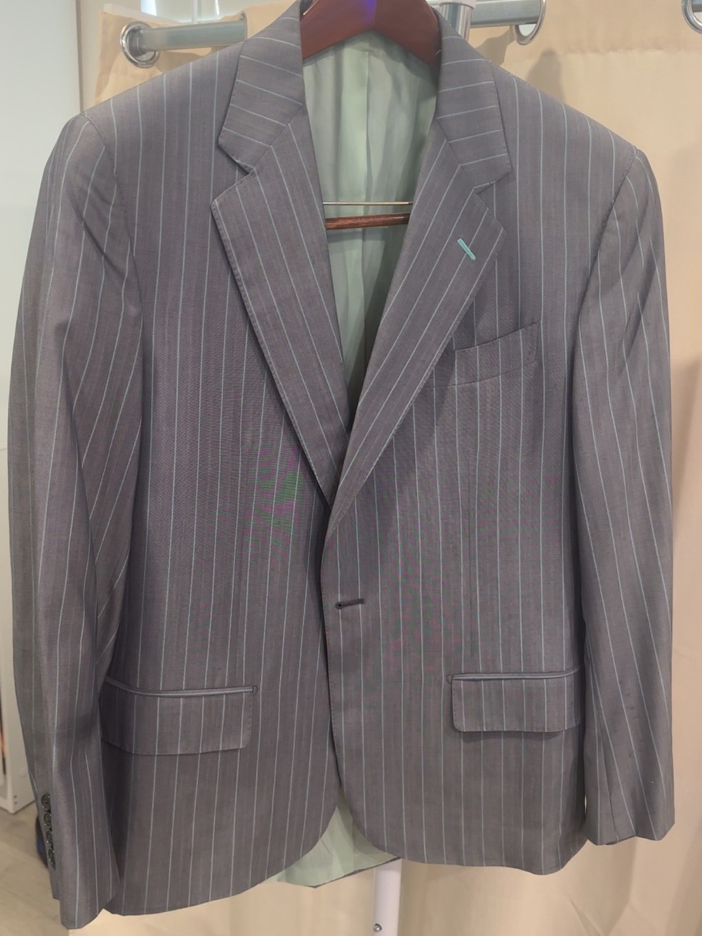 Ravazzolo Hand-tailored Men's Gray Pinstripe Single-Breasted Blazer